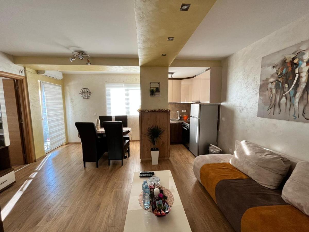Gondola 10 Apartment *
